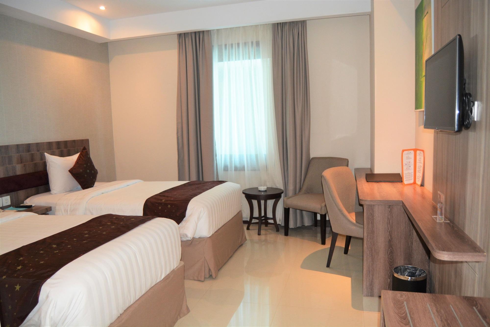 Tara Hotel Yogyakarta Tugu Exterior photo