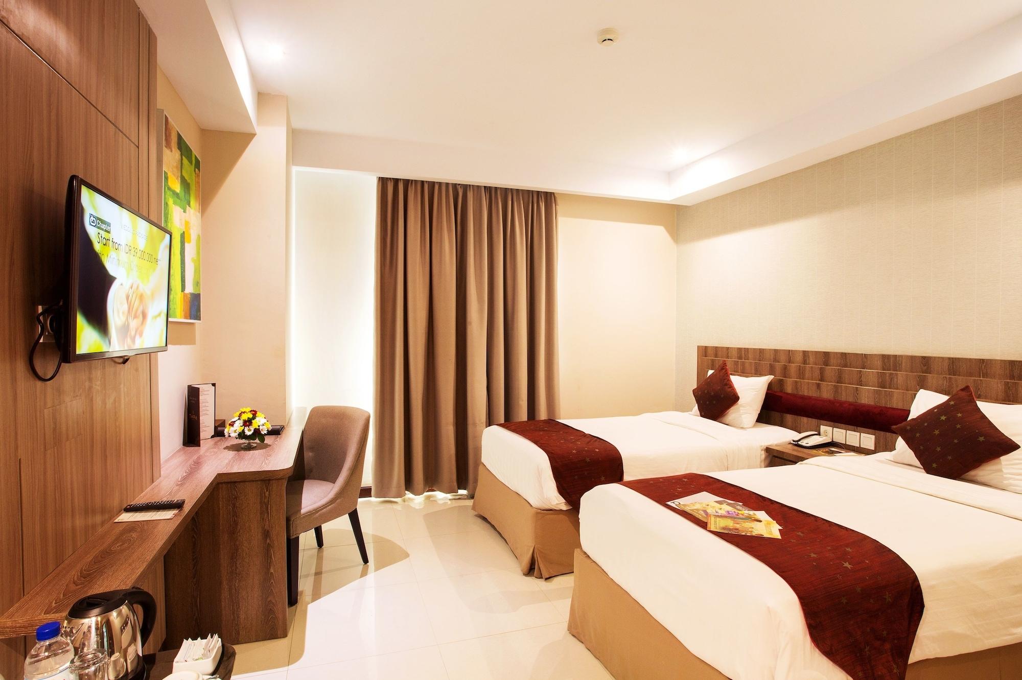 Tara Hotel Yogyakarta Tugu Exterior photo