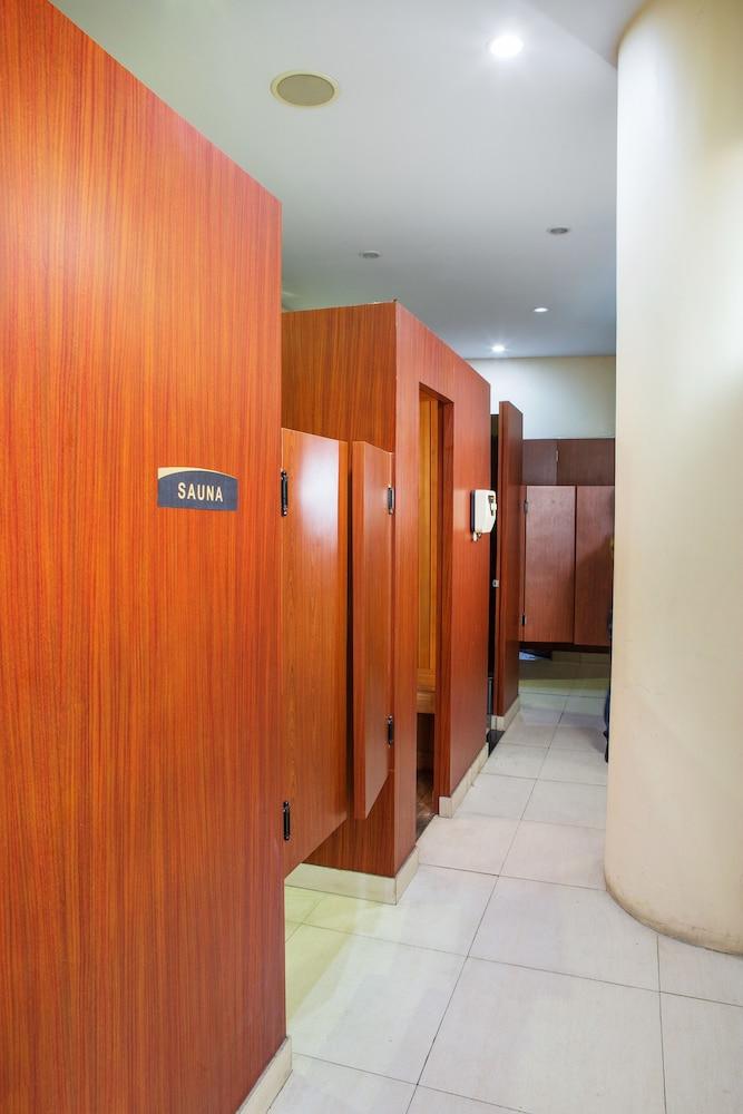 Tara Hotel Yogyakarta Tugu Exterior photo