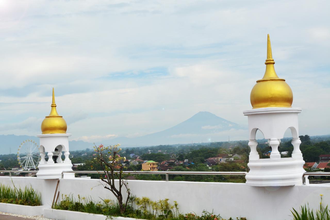 Tara Hotel Yogyakarta Tugu Exterior photo