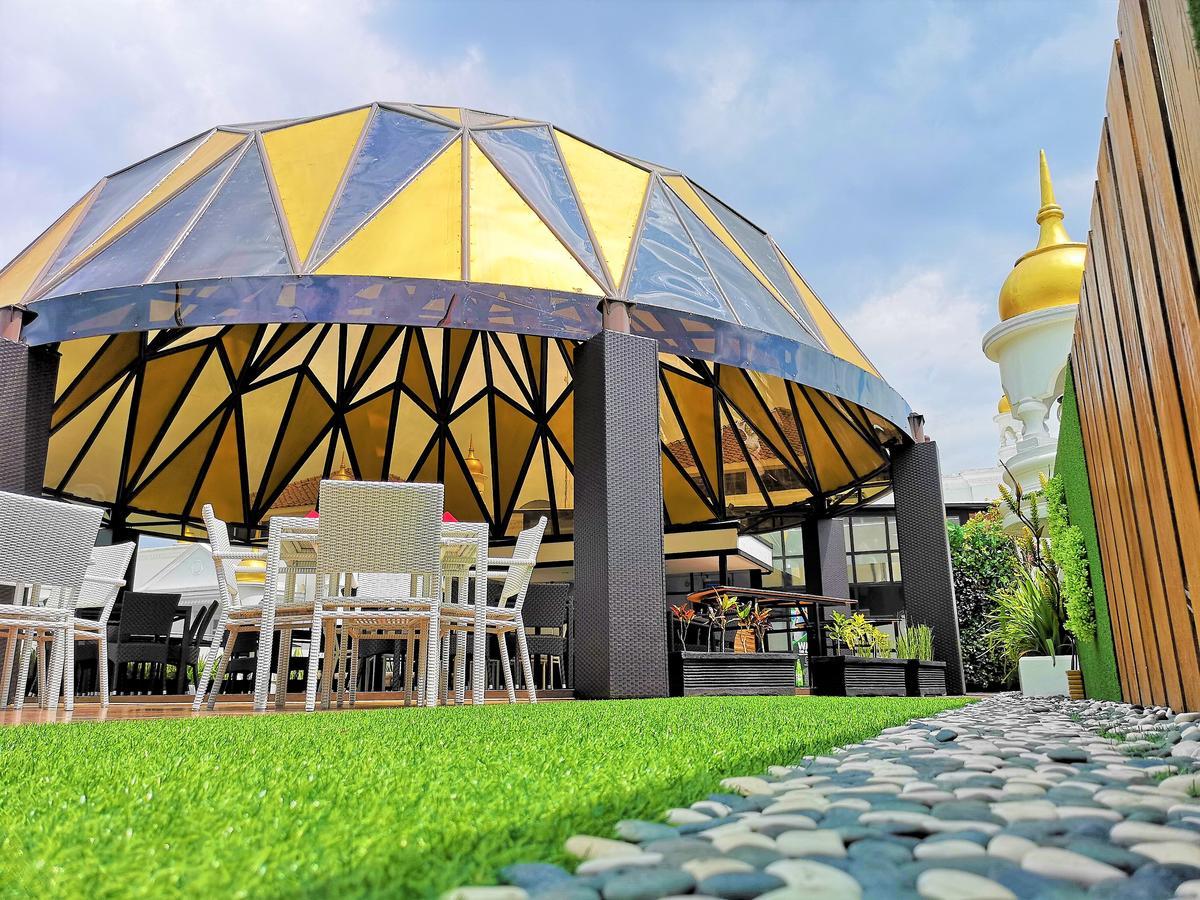 Tara Hotel Yogyakarta Tugu Exterior photo